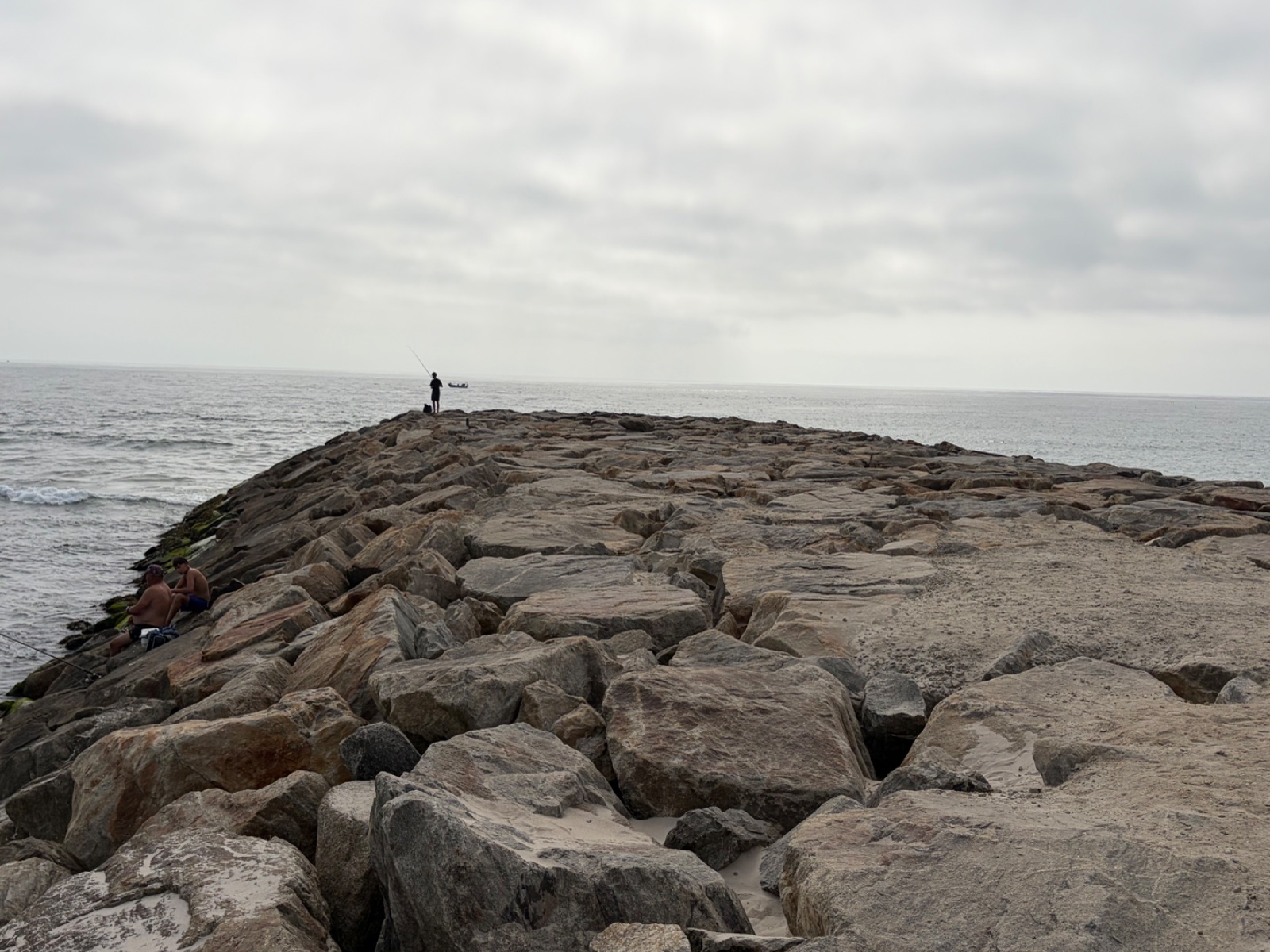Esposende breakwatter photo 1