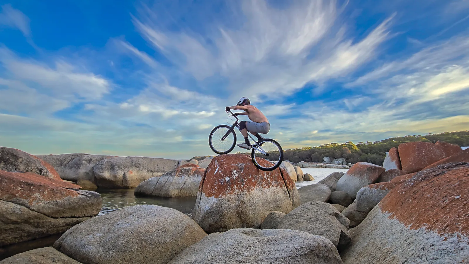 Bay of Fires rocks photo 1